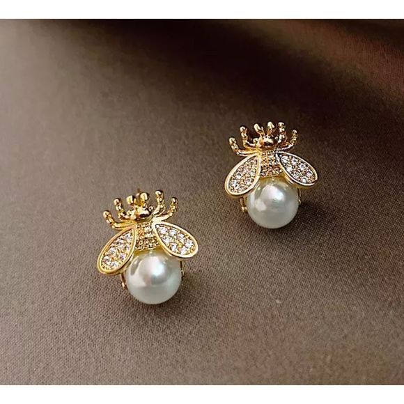 TK Co. Custom Gift Jewelry - Bee pearl stud earrings 14k gold-vermeil over sterling silver. NEW